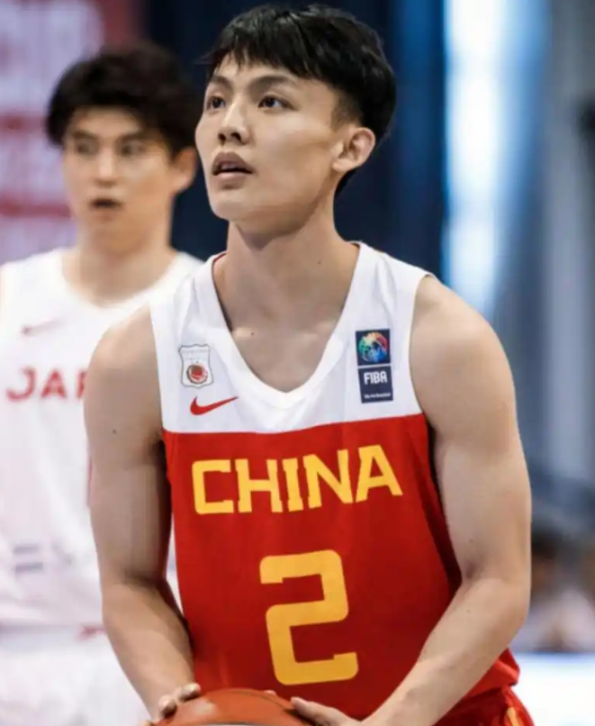 乐鱼体育app下载-CBA打完14轮，最值得入选国家队的5位球员！徐杰领衔，徐昕在列