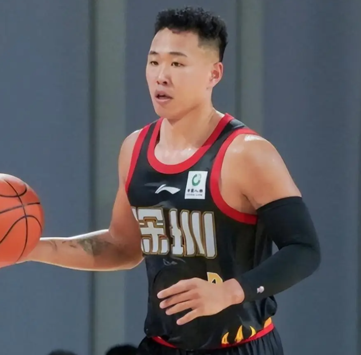 乐鱼体育app下载-CBA打完14轮，最值得入选国家队的5位球员！徐杰领衔，徐昕在列