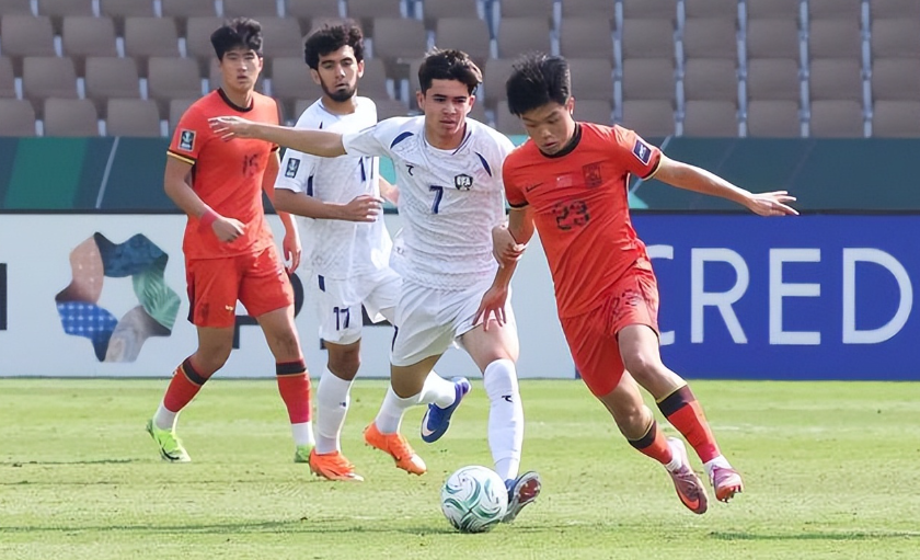 乐鱼体育-4-2！2-0！中国队扬眉吐气 短短19天3赢亚洲冠军 进世界大赛有戏