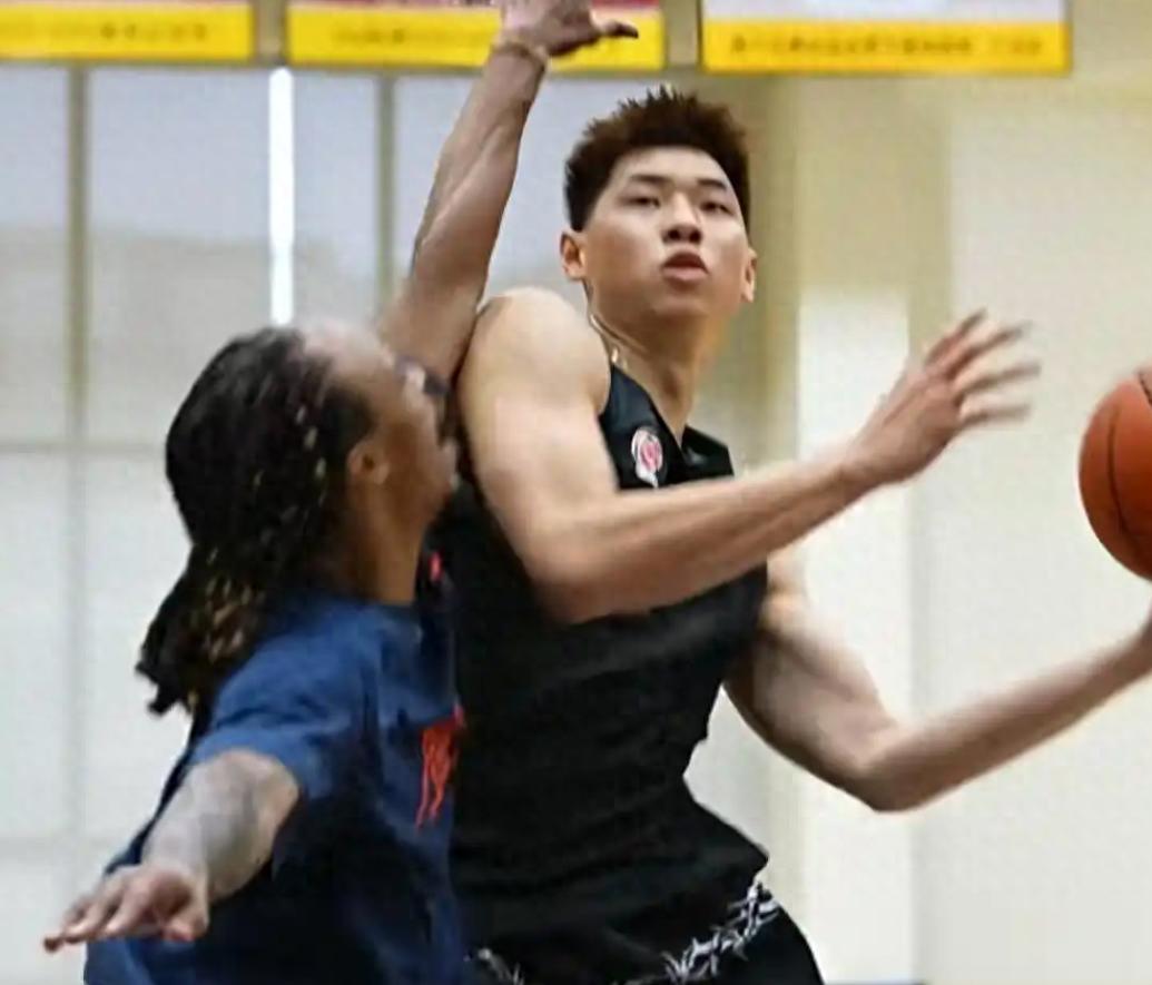 乐鱼体育官方入口-CBA广东VS新疆，崔永熙徐杰有望合体，杜锋率豪华阵容冲开门红