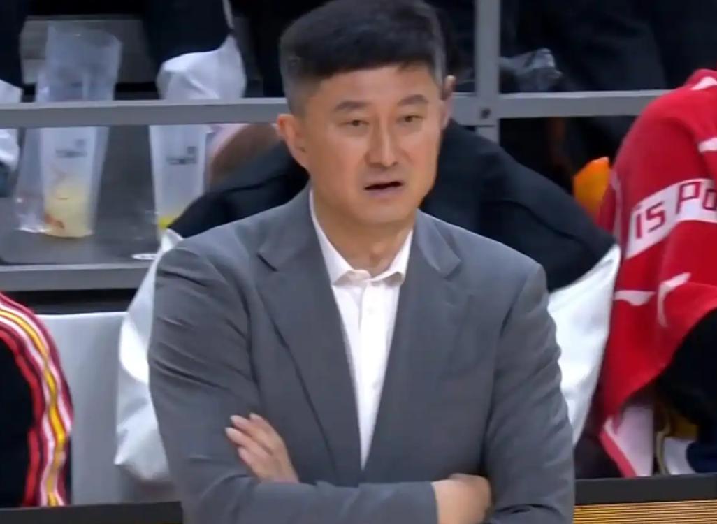乐鱼体育官方入口-CBA广东VS新疆，崔永熙徐杰有望合体，杜锋率豪华阵容冲开门红
