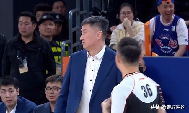 乐鱼体育-CBA排名：上海稳居第一 四队争前4白热化 季后赛尾班车名额最惨烈